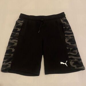 PUMA Essentials Block Camo Shorts Men's Size M